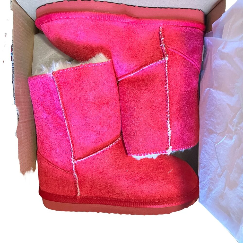 Liv Boots Girl's Hot Pink Fleece Boots Size: Large